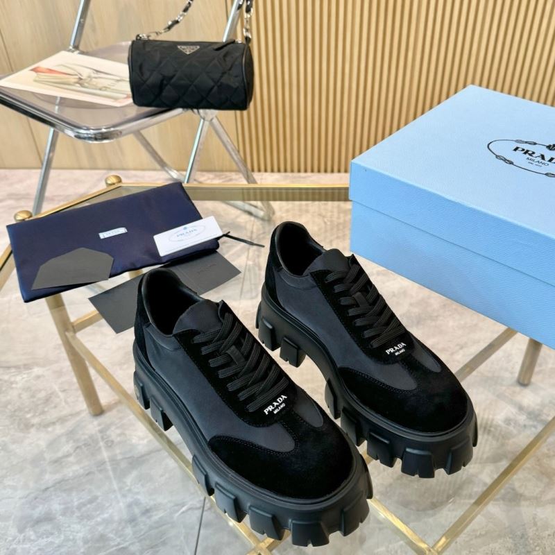 Pra*a casual shoes